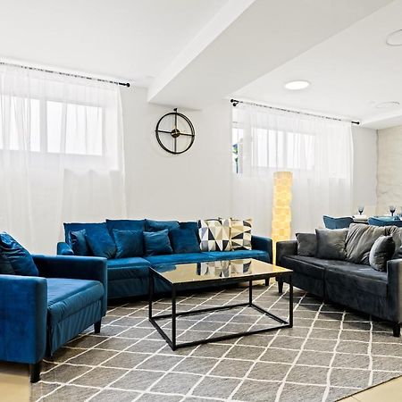 Sirena Apartment - Self Check-In And Free Parking Талин Екстериор снимка