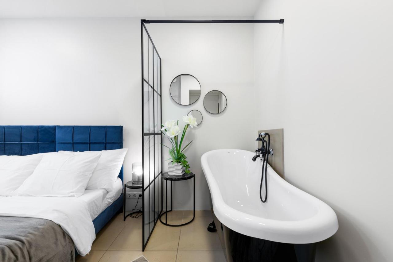 Sirena Apartment - Self Check-In And Free Parking Талин Екстериор снимка