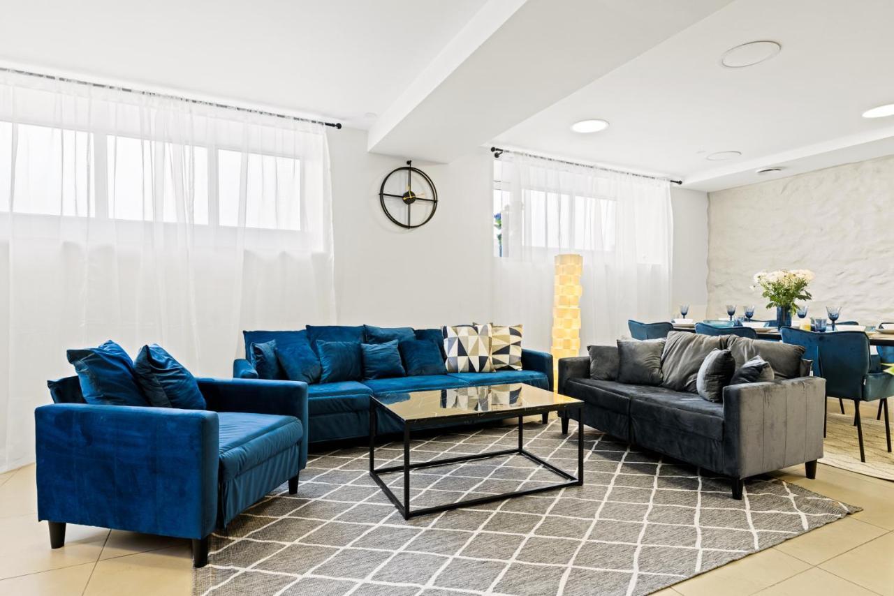 Sirena Apartment - Self Check-In And Free Parking Талин Екстериор снимка