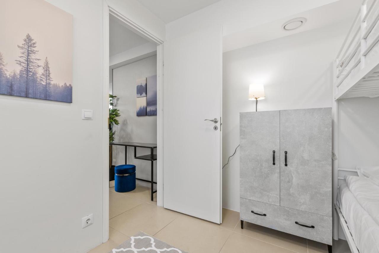 Sirena Apartment - Self Check-In And Free Parking Талин Екстериор снимка